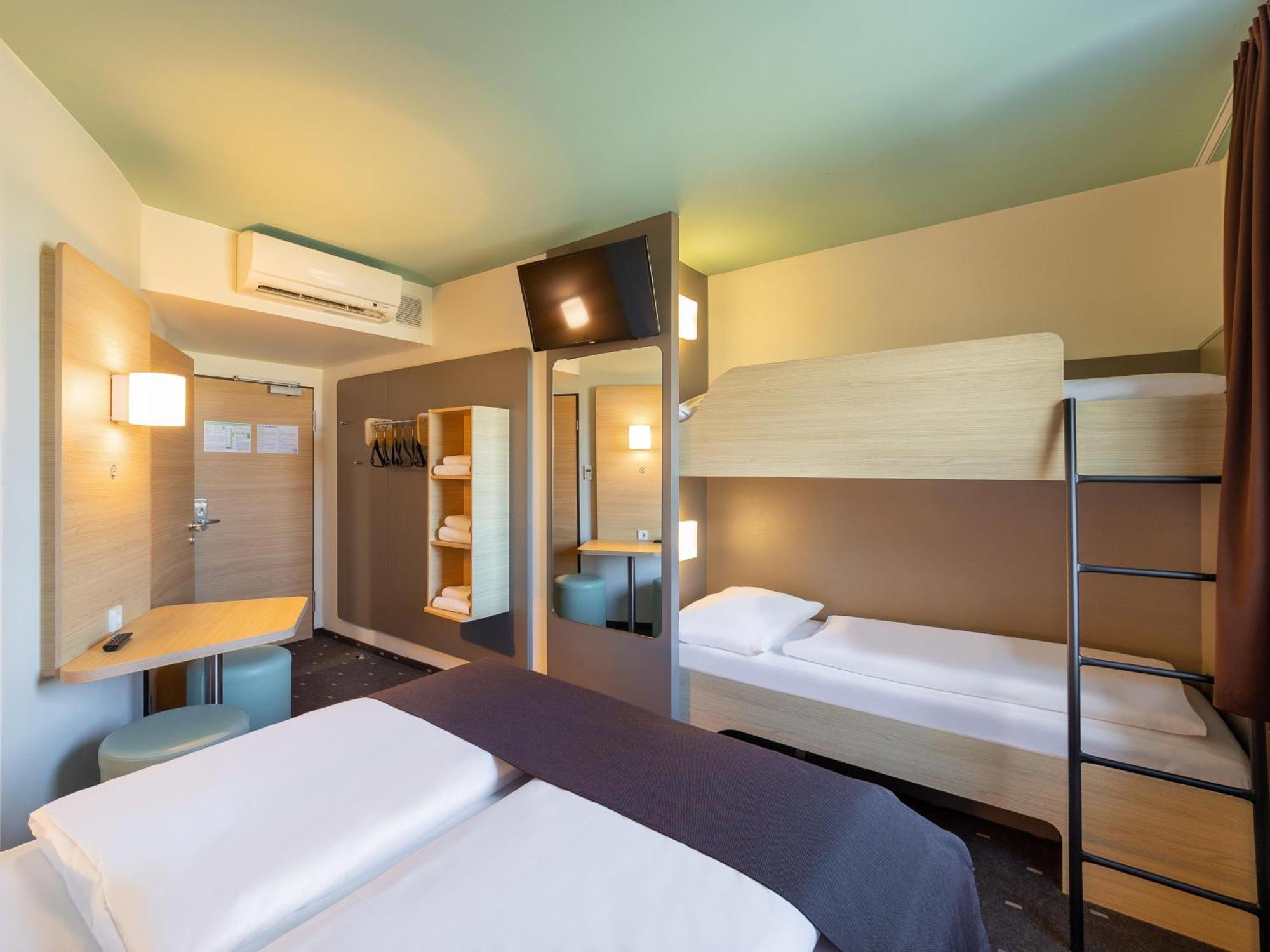 Отель B&B Hotel Neuss Нойс