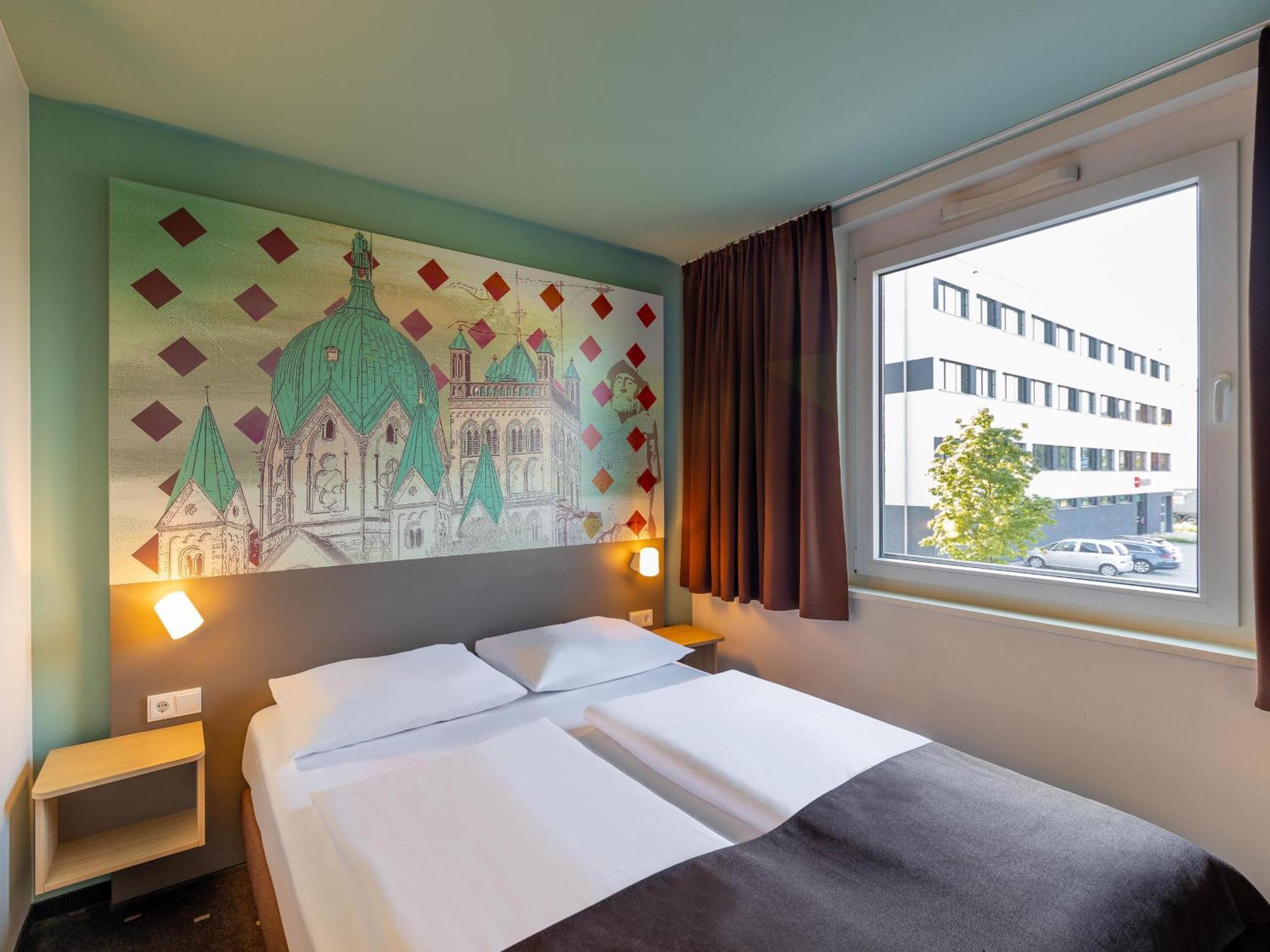 Отель B&B Hotel Neuss Нойс