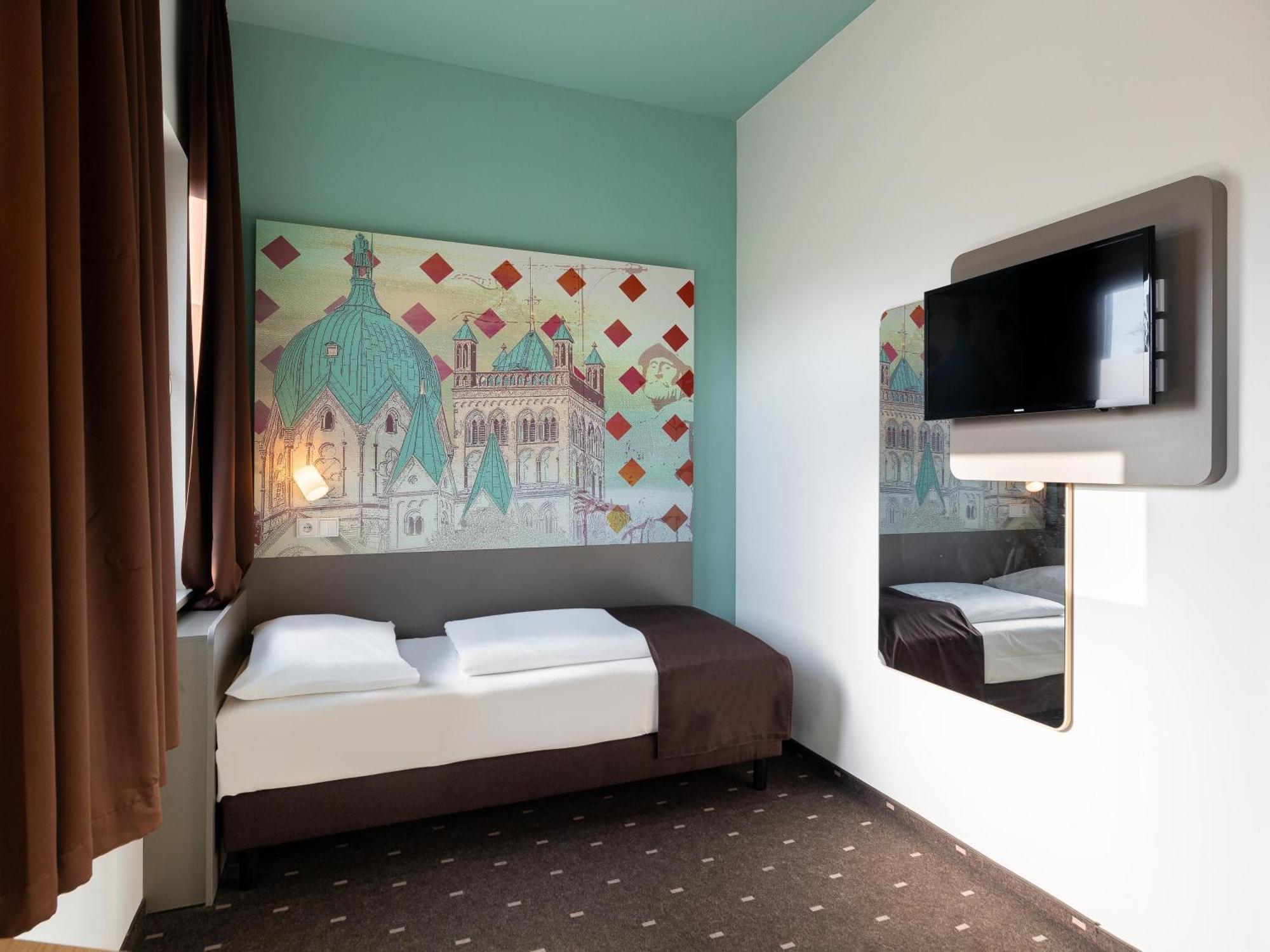 B&B Hotel Neuss Отель